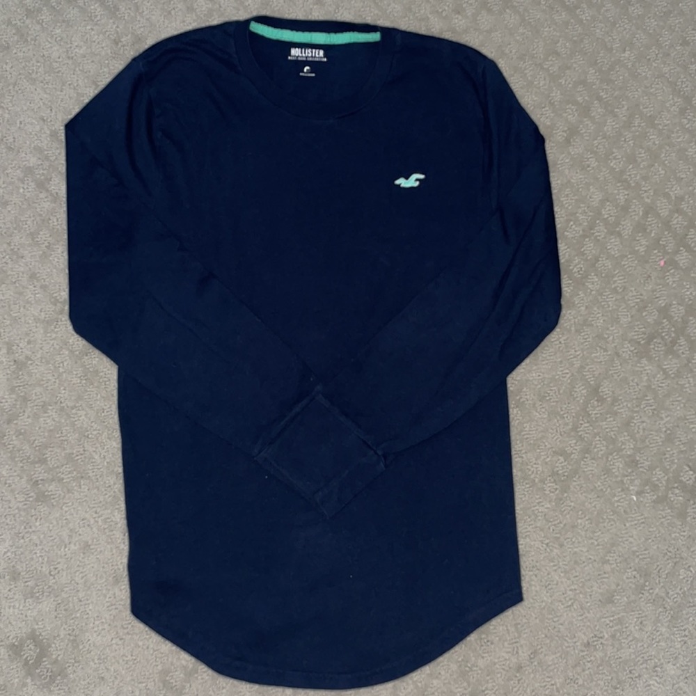 Guys Hollister Navy long sleeve T-shirt Size XS